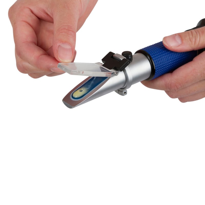 Refractometer