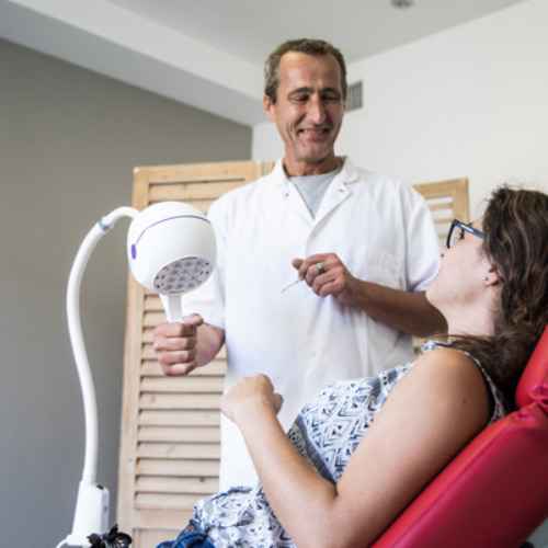 17 Watt LED Treatment Light «Bella» wall mount | switch